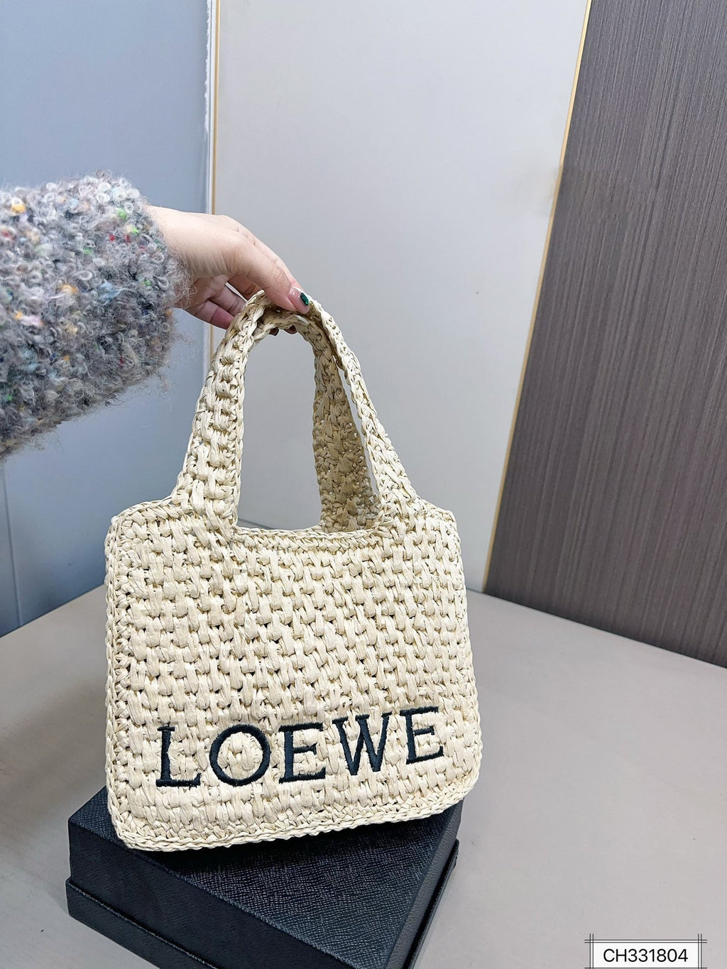 Loewe Trend Straw Tote Bag - Beige — view 7