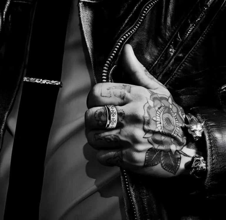 Chrome Hearts ETCHED PLUS BAND RING 2 — view 2