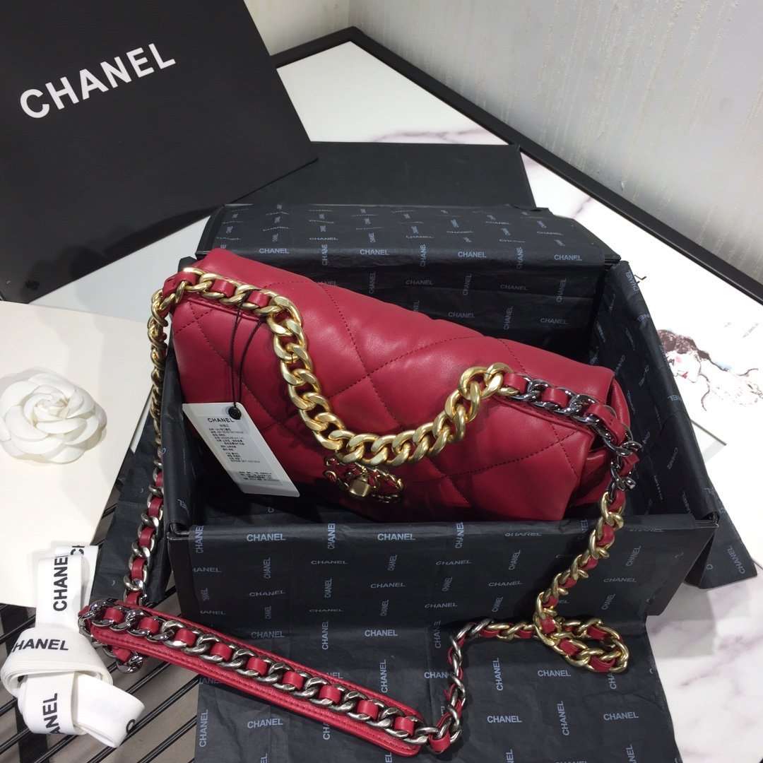 Chanel 19 Flap Bag — view 3