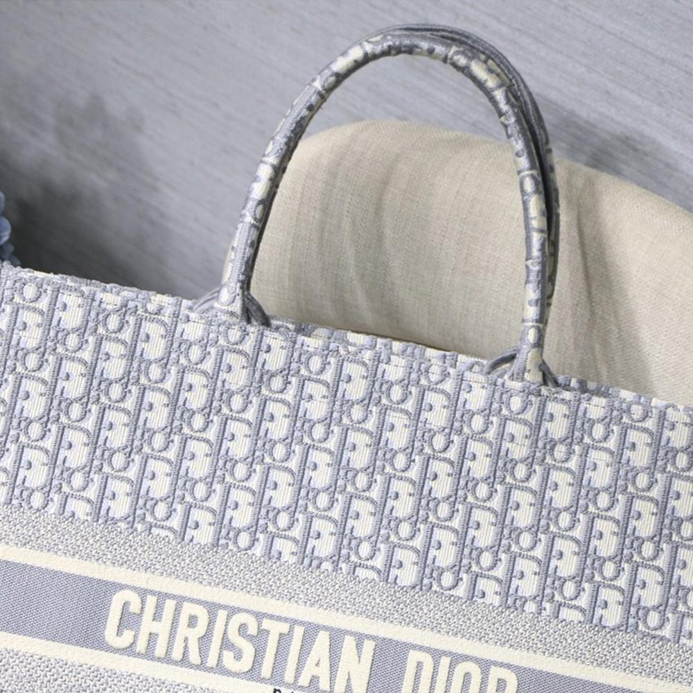 Dior Book Tote — view 6