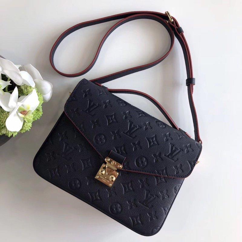 Louis Vuitton Pochette Metis — view 2