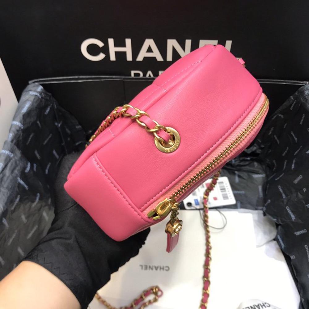 Chanel Lambskin Diamond Cut Pink Bag - Soft Pink — view 6