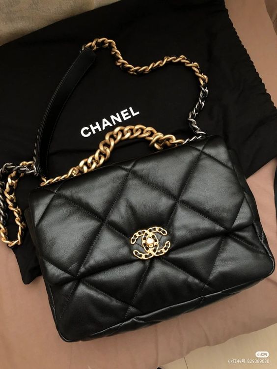 Chanel 19 Bag 30cm - Black — view 3