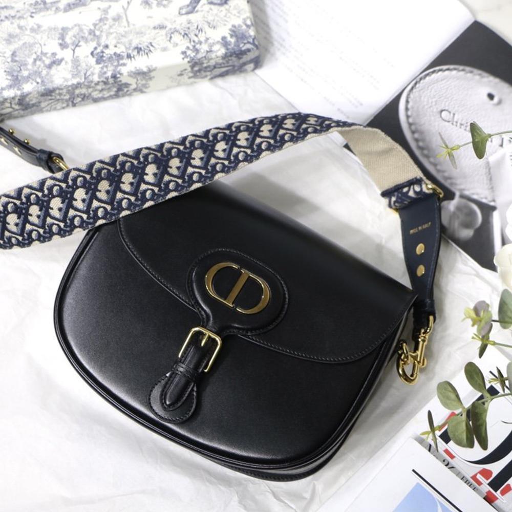 Medium Dior Bobby Bag — view 1