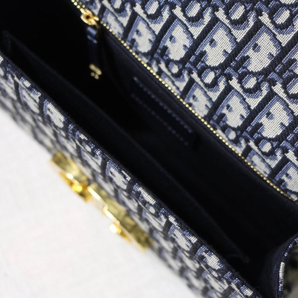 Dior 30 Montaigne Bag — view 9