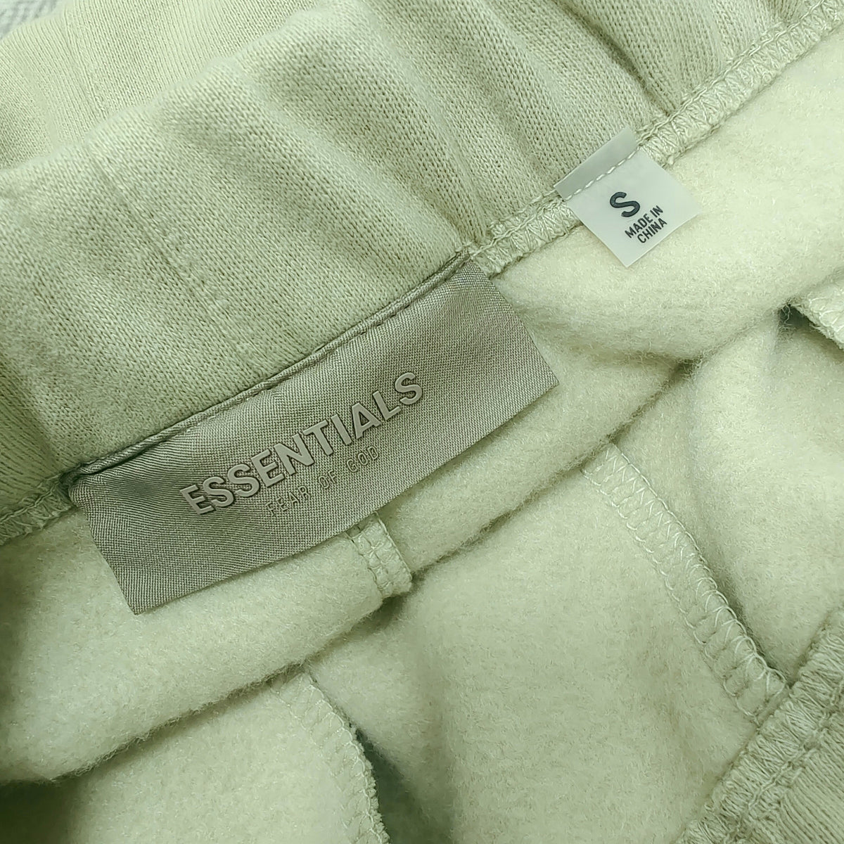 Fear of God ESSENTIALS Relaxed Sweat Shorts — view 17