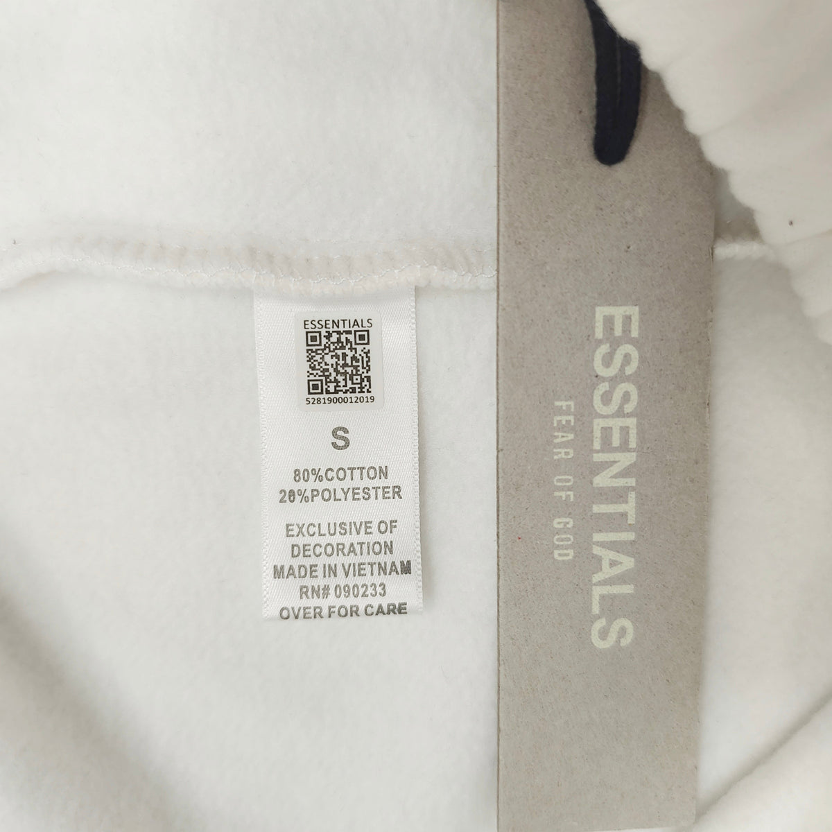 Fear of God ESSENTIALS Relaxed Sweat Shorts — view 29