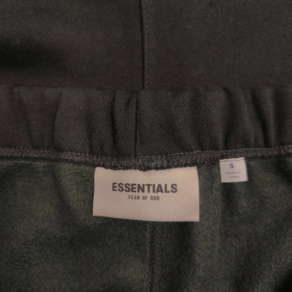 Fear of God ESSENTIALS Relaxed Sweat Shorts — view 30
