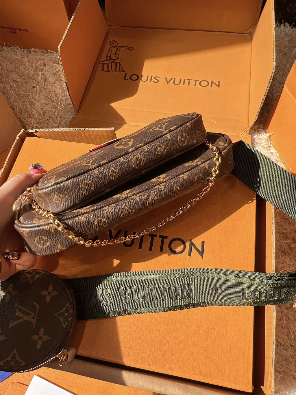 LV Multi Pochette Accessoires Monogram Canvas Crossbody Shoulder Bag with Two Pouches and Round Coin Purse — view 3