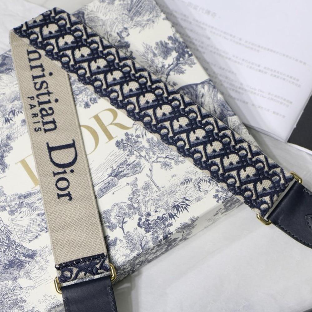 Medium Dior Bobby Bag — view 8