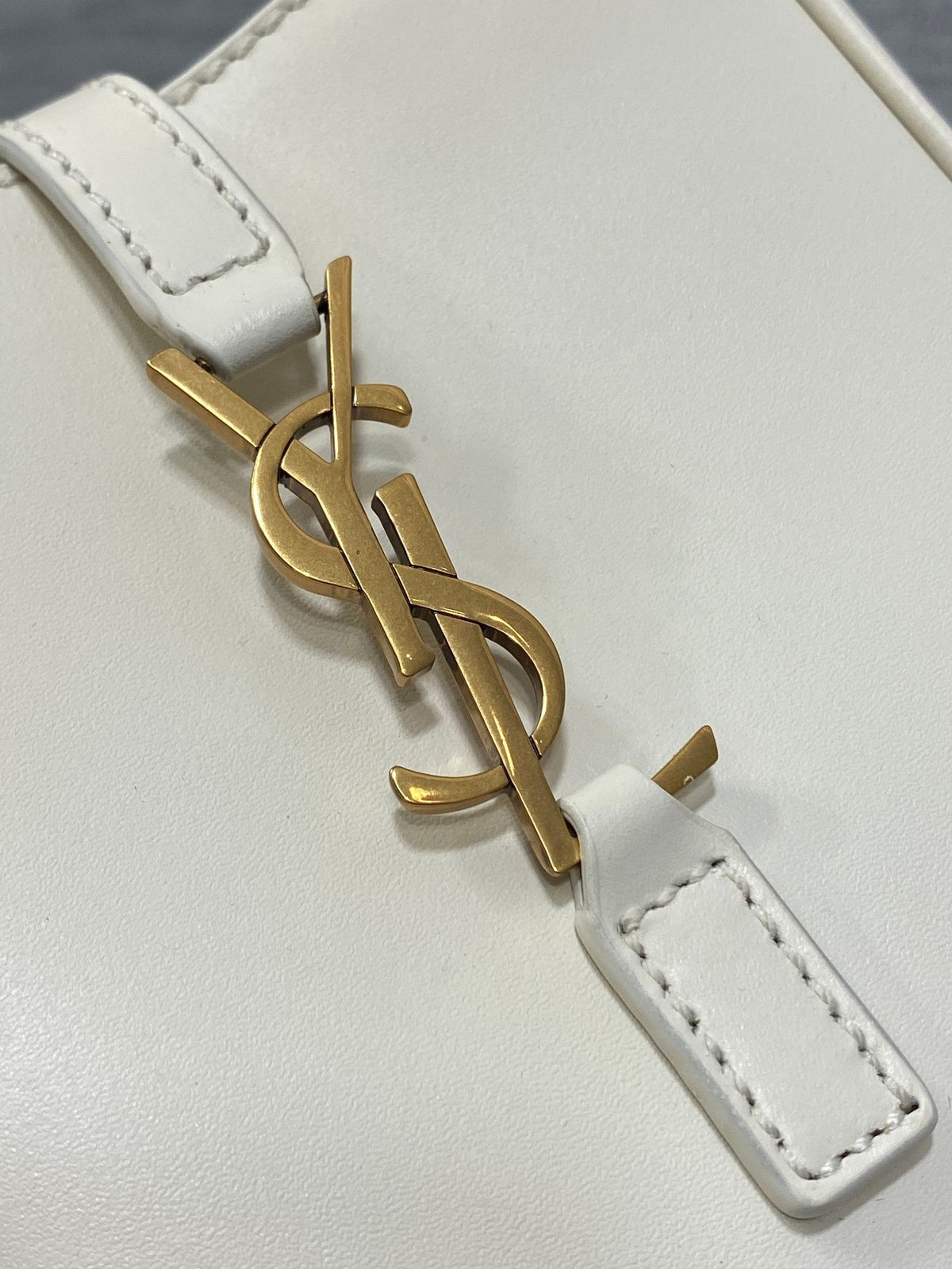 YSL Le 5 a 7 Mini White Bag — view 6