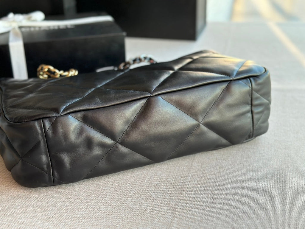 Chanel 19 Shopping Bag 41 Black Lambskin — view 4