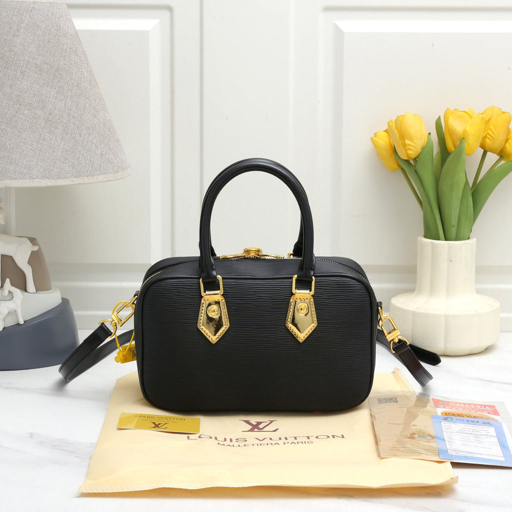 Louis Vuitton LV Trend Tote Bag Black — view 5