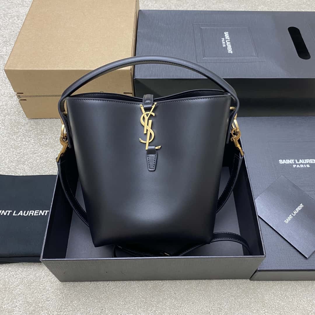 Louis Vuitton New Wave Multi-Pochette Handbag - Black — view 4