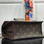 LV Wynwood Handbag — view 5