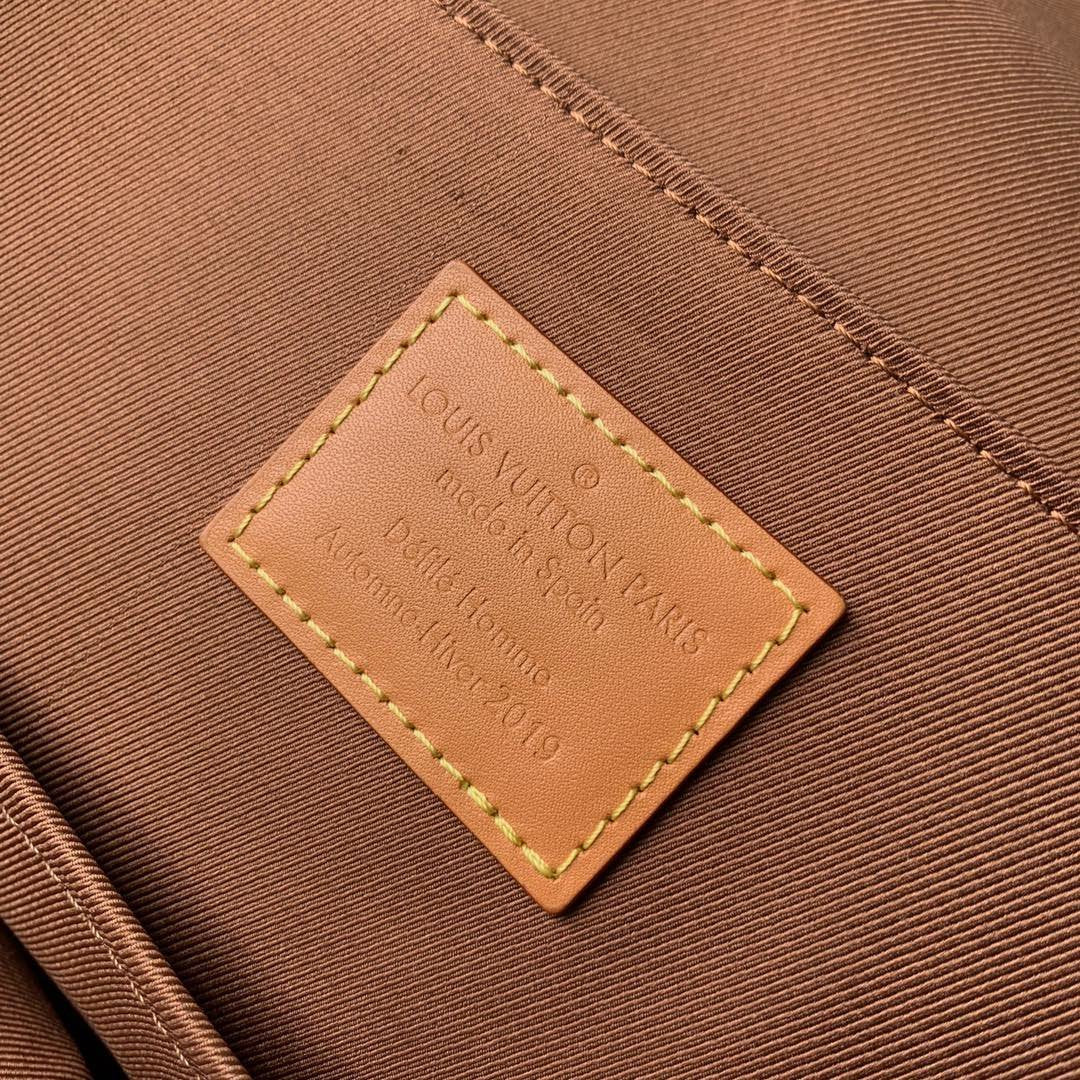 Louis Vuitton Trio Backpack Travel Bag M44658 Gold Chain Monogram LV — view 9