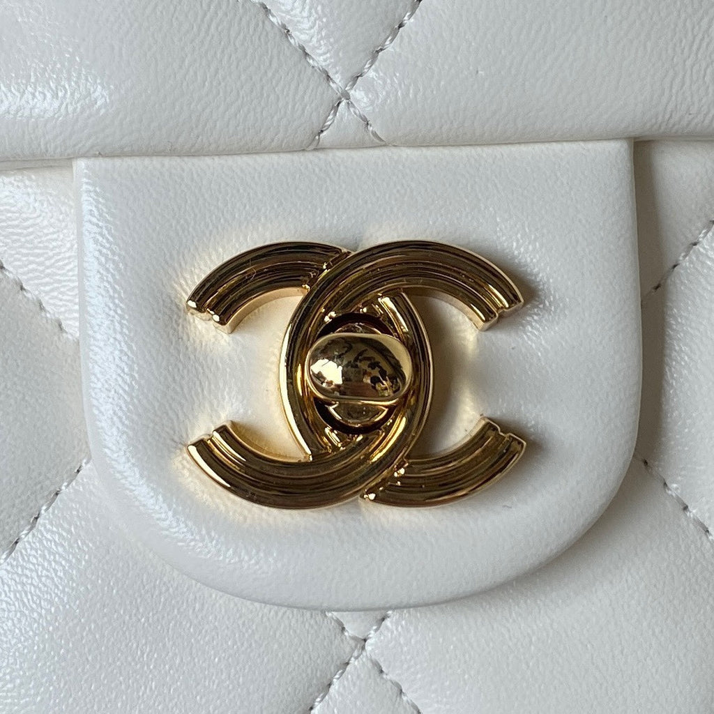 Chanel Flap Bag Gold Top Handle White — view 6