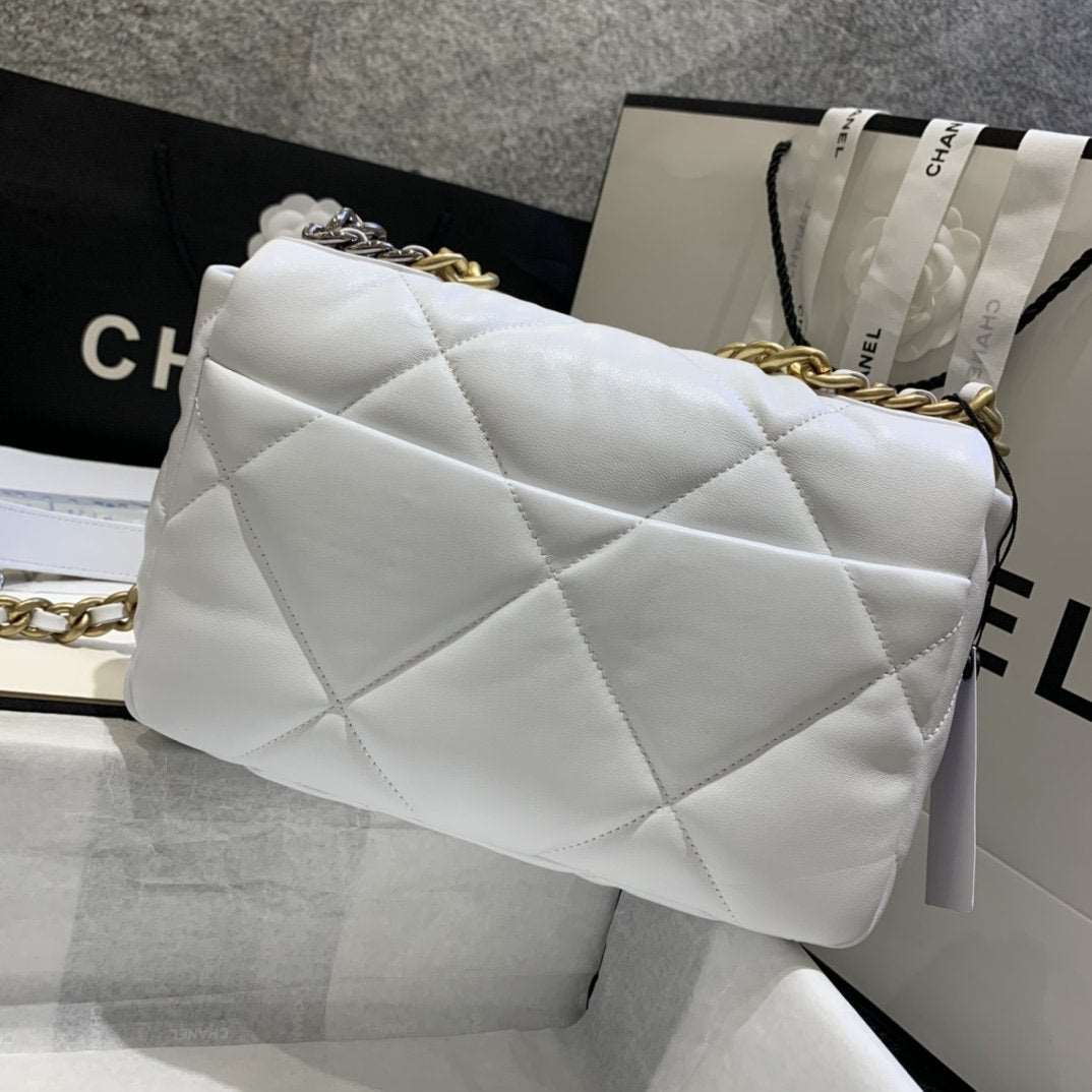 Chanel 19 Medium Flap Bag — view 4