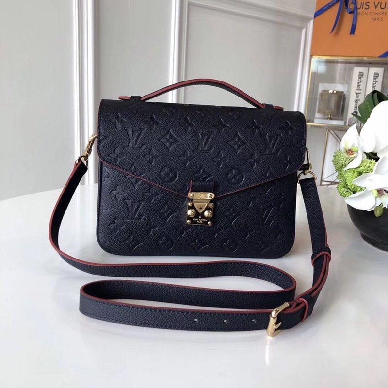 Louis Vuitton Pochette Metis — view 1