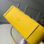 Louis Vuitton Bag — view 4