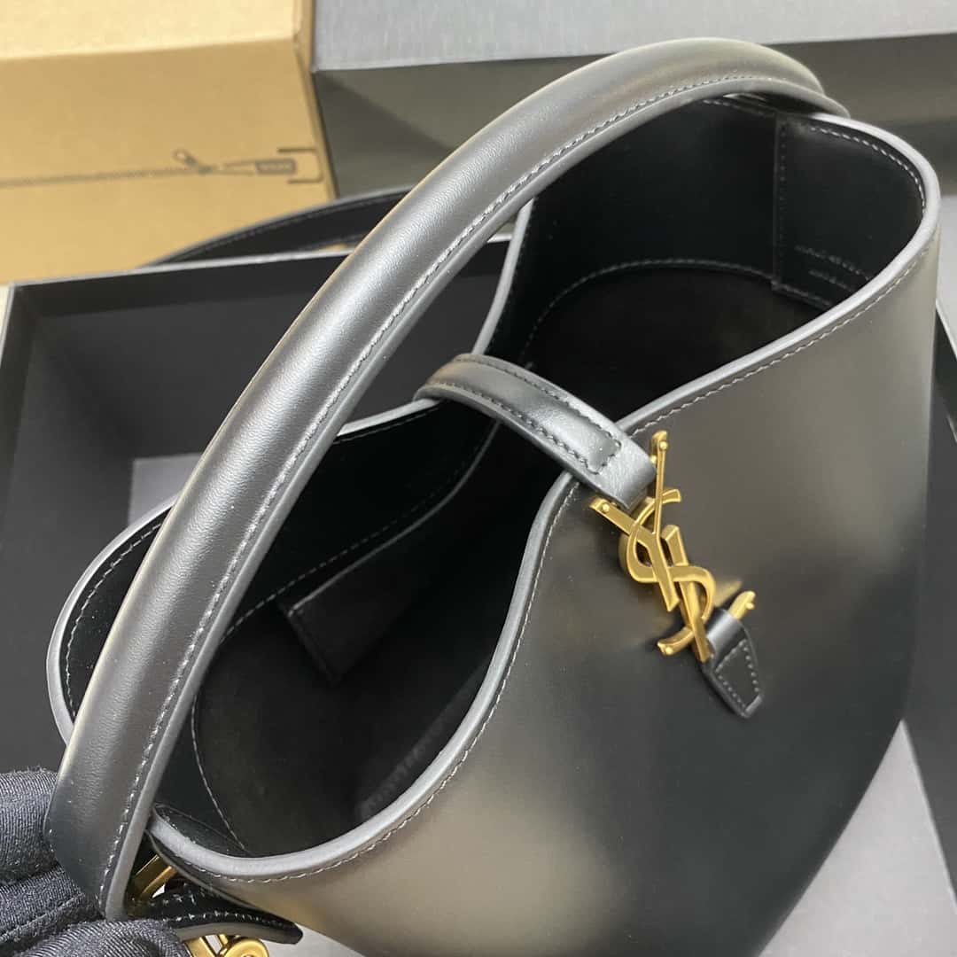 Louis Vuitton New Wave Multi-Pochette Handbag - Black — view 5