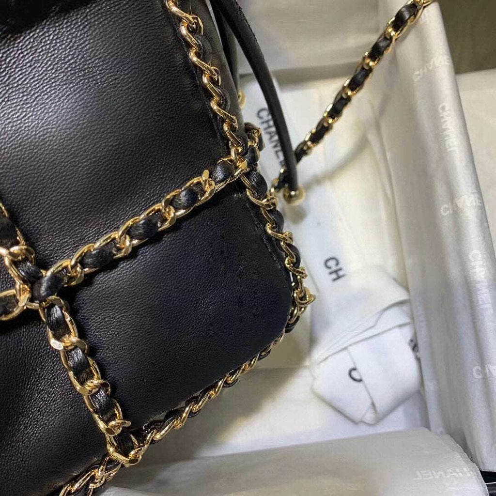 Chanel Bucket Chain Drawstring Bag 2021 - Matte Pink — view 7