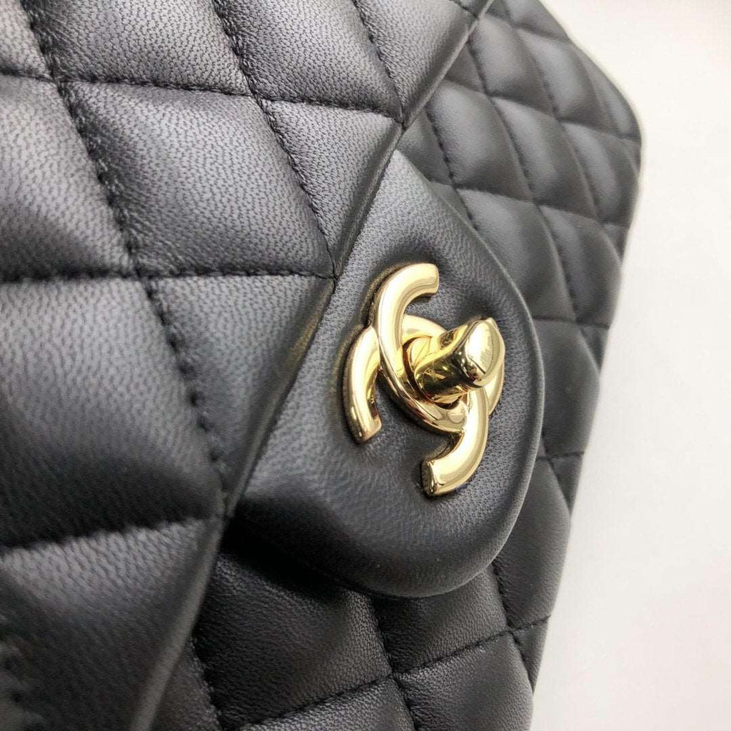 Chanel Classic Flap Bag Black — view 7