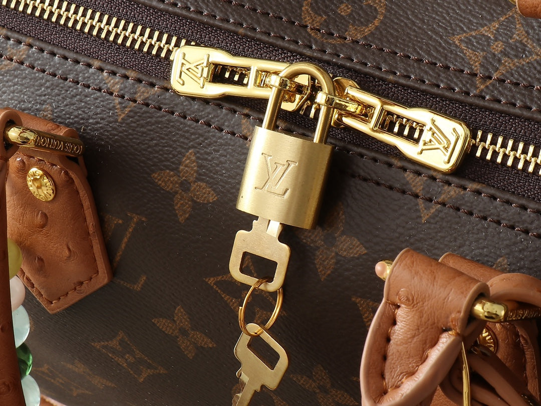 LV Speedy Soft 30 Boho Handbag — view 4