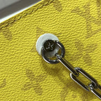 Louis Vuitton Tote Bag — view 7