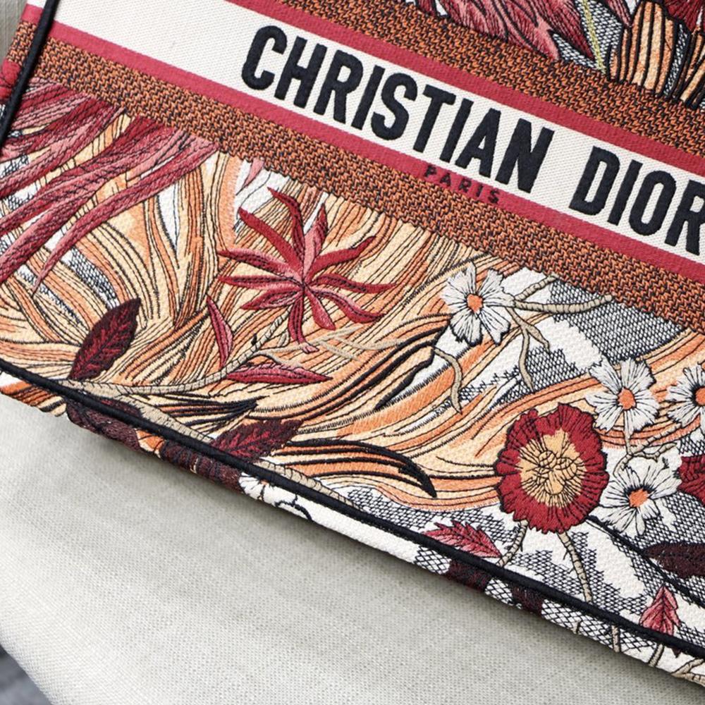 Dior Book Tote — view 9