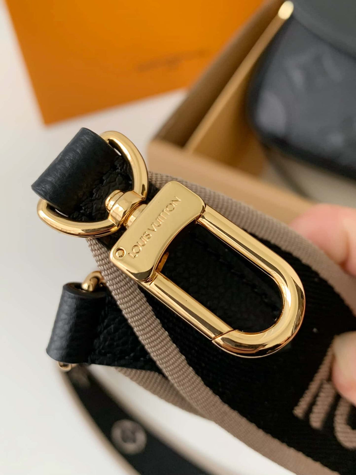 Louis Vuitton LV Diane Handbag - Black — view 7