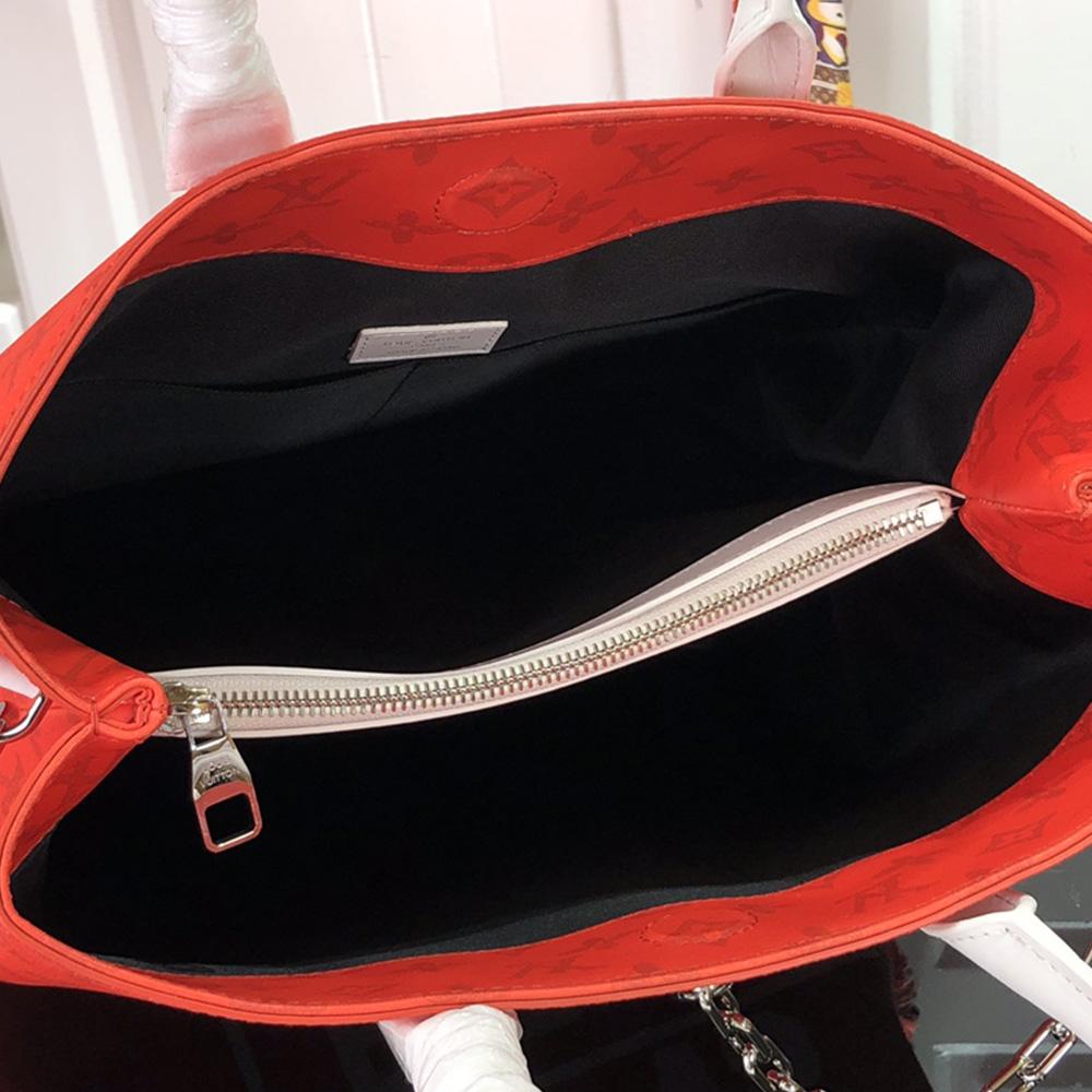 Louis Vuitton Tote Bag — view 5