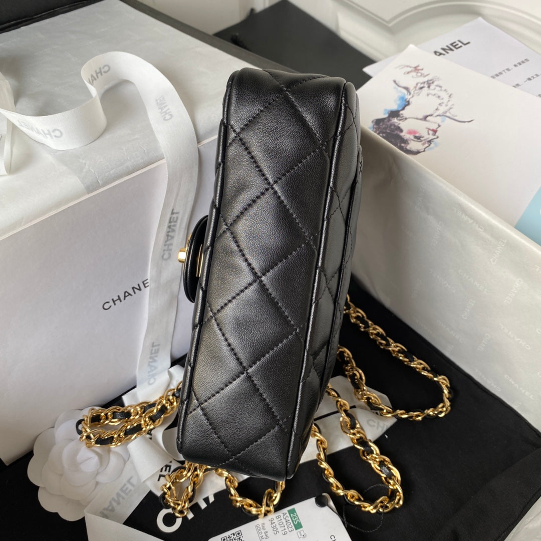 Chanel Flap Bag Gold Top Handle Black — view 4