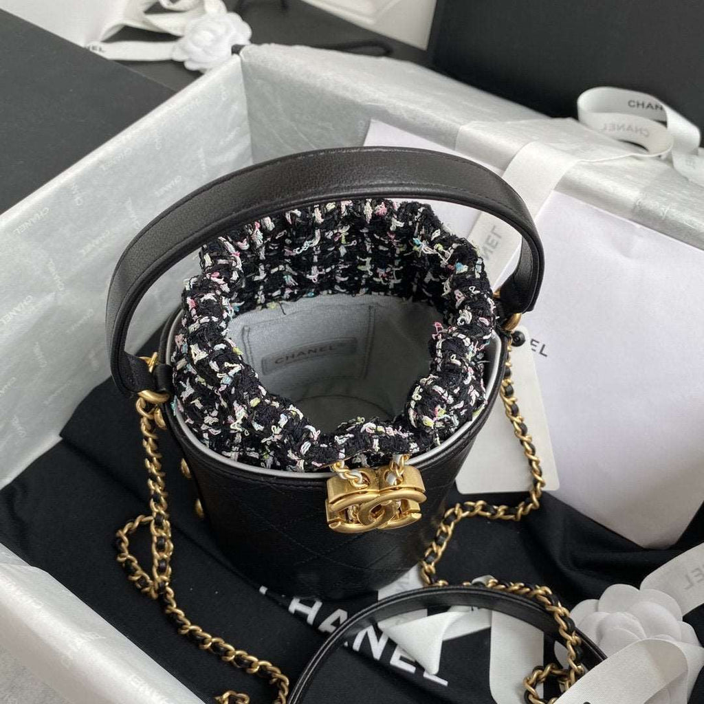 Chanel 2020 Tweed Soul Bucket Bag Black — view 8