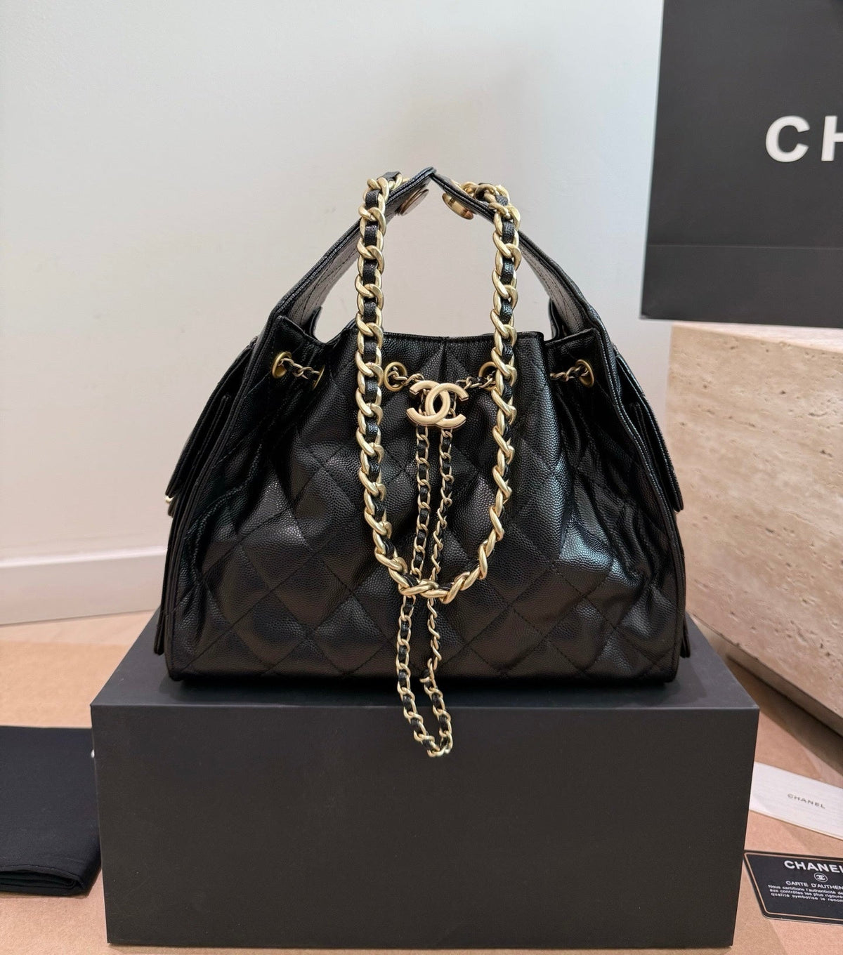 Serenityll 200109 Chanel Bag 25cm — view 1