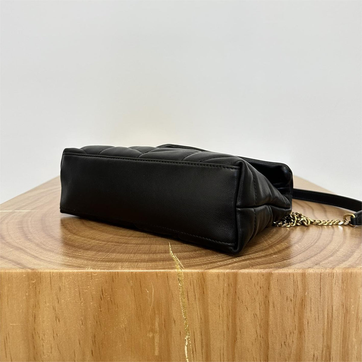 YSL | Loulou Puffer Toy Bag in Quilted Lambskin Gold Hardware Size 23x15.5x8.5 - Black — view 3