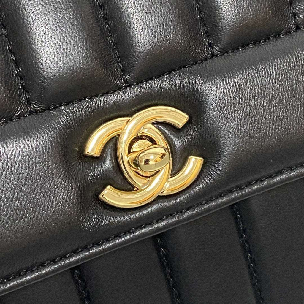 Chanel Flap Bag — view 9