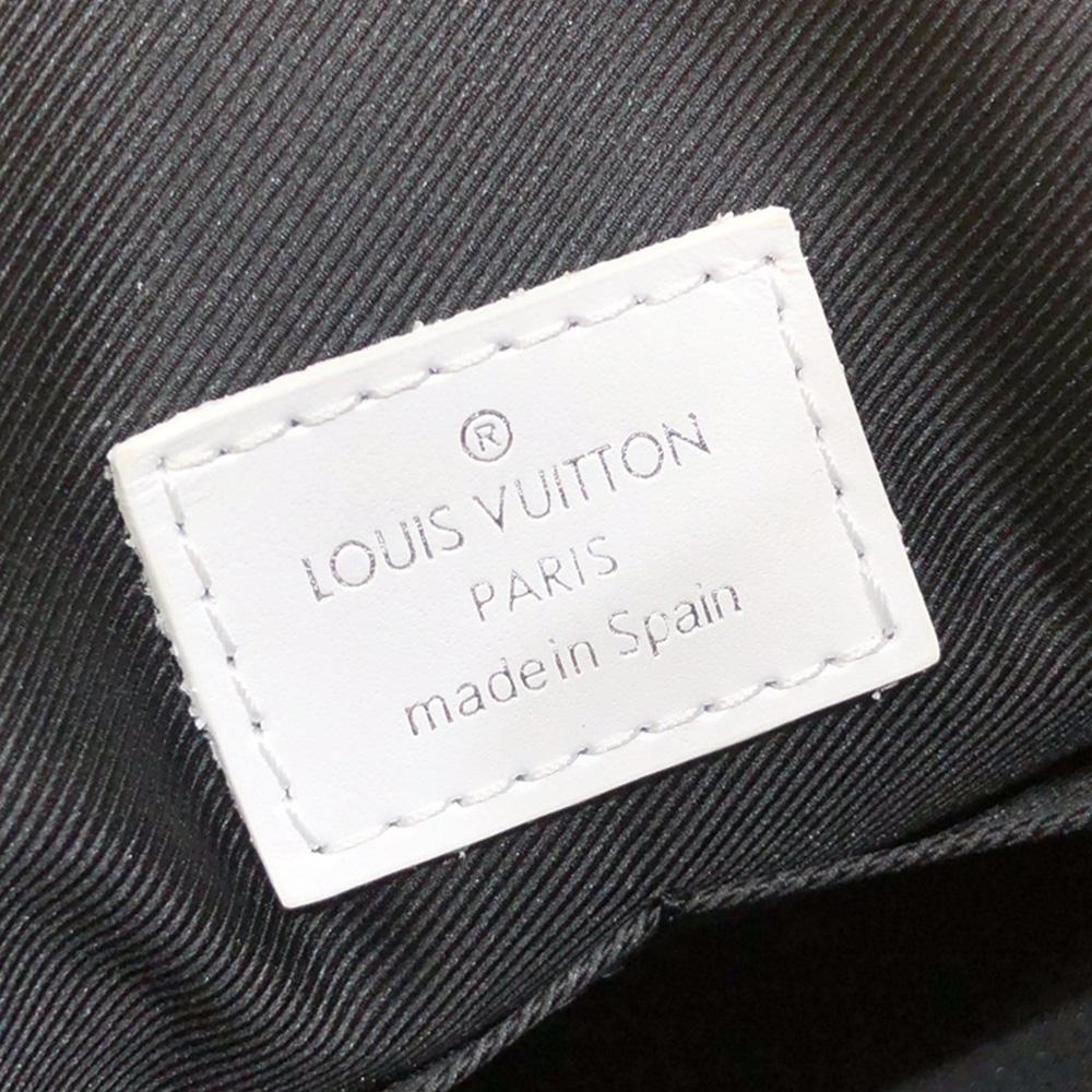Louis Vuitton Tote Bag — view 9