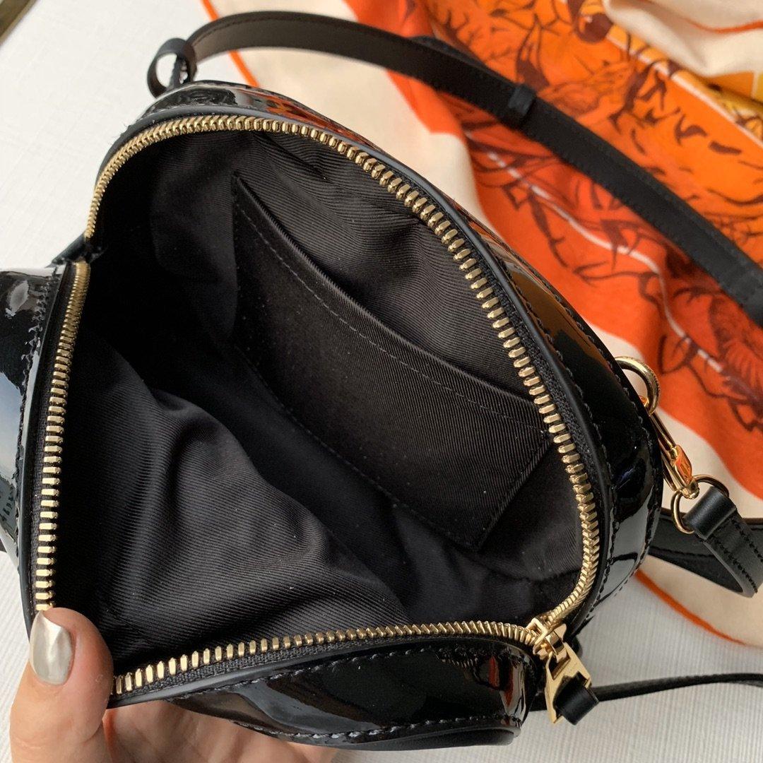 Louis Vuitton Belt Bag — view 6