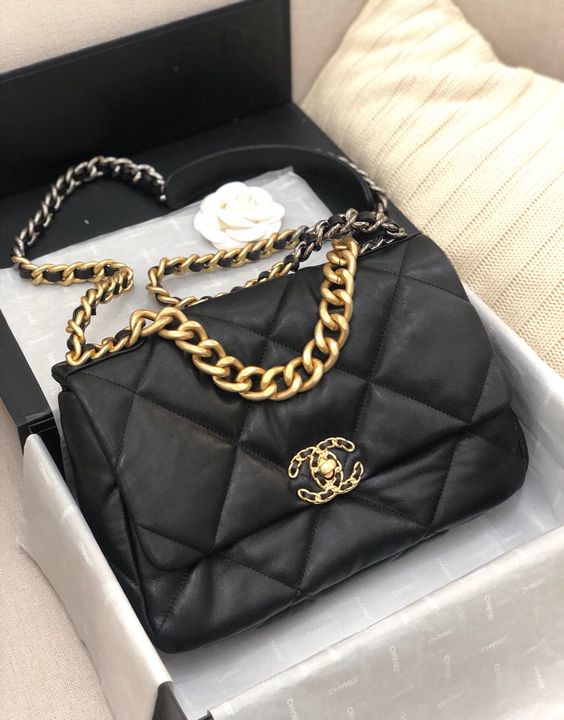 Chanel 19 Bag 30cm - Black — view 2