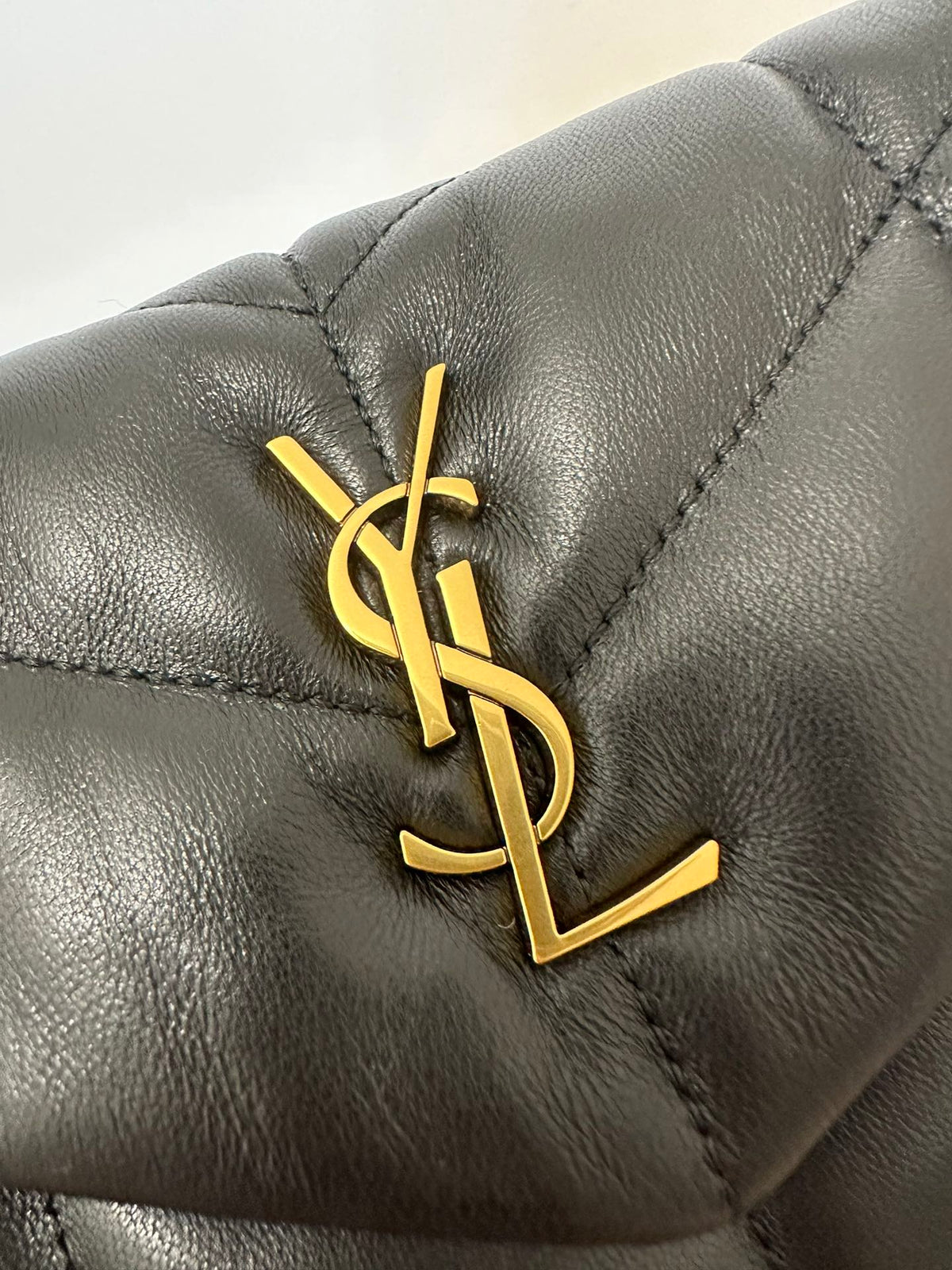 YSL | Loulou Puffer Toy Bag in Quilted Lambskin Gold Hardware Size 23x15.5x8.5 - Black — view 4