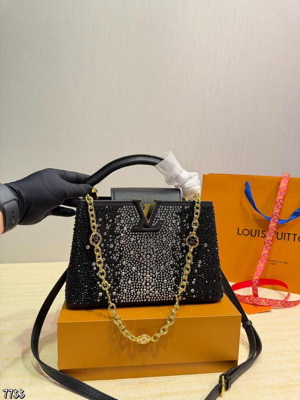Serenityll 2001124 LV Bag — view 1