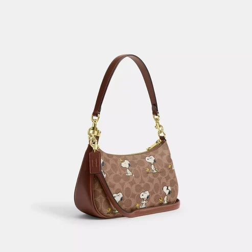 Peanuts Teri Snoopy Shoulder Bag — view 4