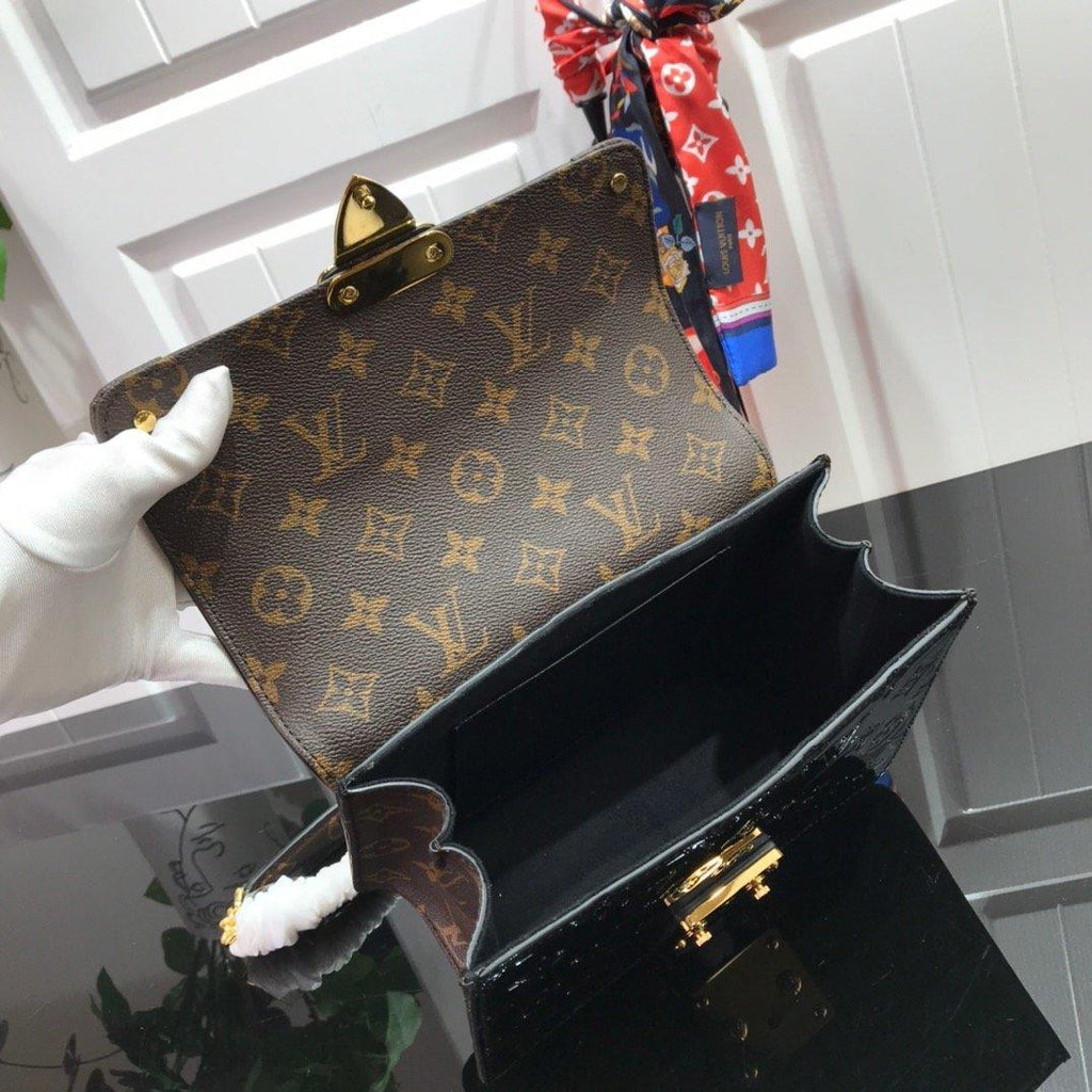 LV Wynwood Handbag — view 5