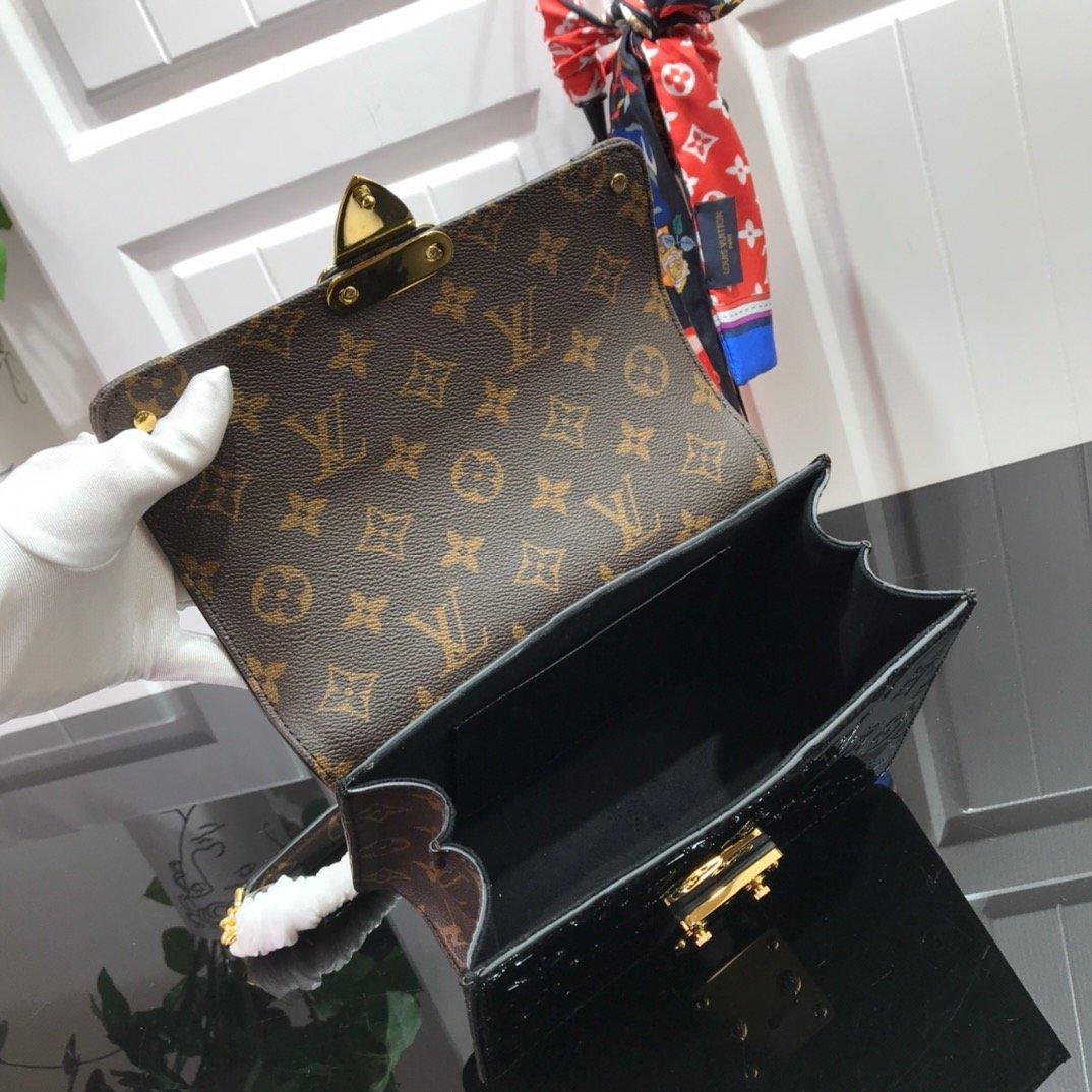 LV Wynwood Handbag — view 5