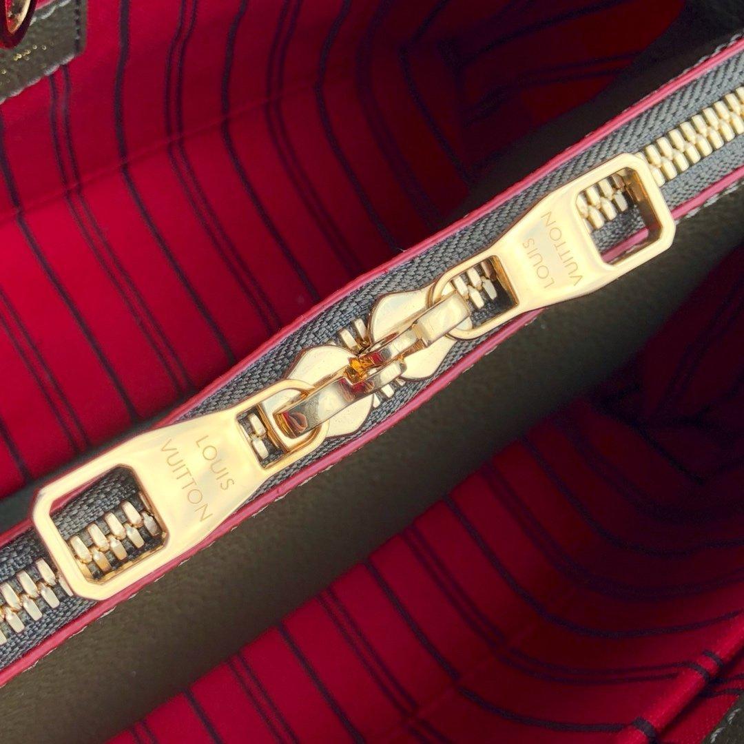 Louis Vuitton Montaigne MM Handbag — view 6