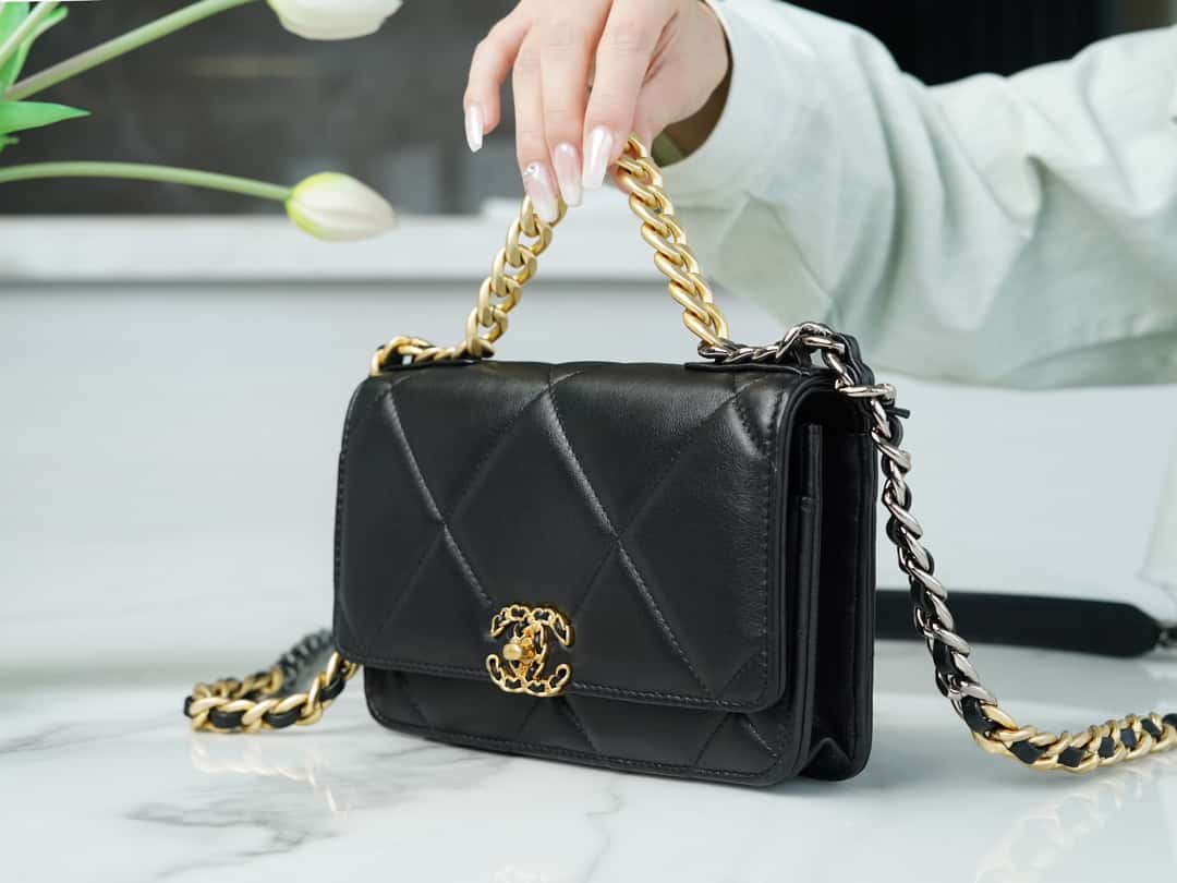 Chanel 19 WOC Wallet On Chain AP0957 Black Flap Bag — view 7