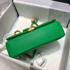 Chanel Flap Bag with Chunky Chain Green — view 4