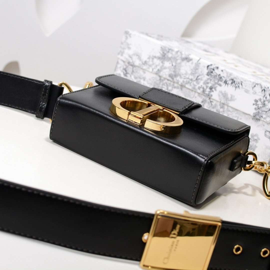 Dior 30 Montaigne Flap Shoulder Crossbody Bag with CD Clasp and Adjustable Leather Strap — view 4
