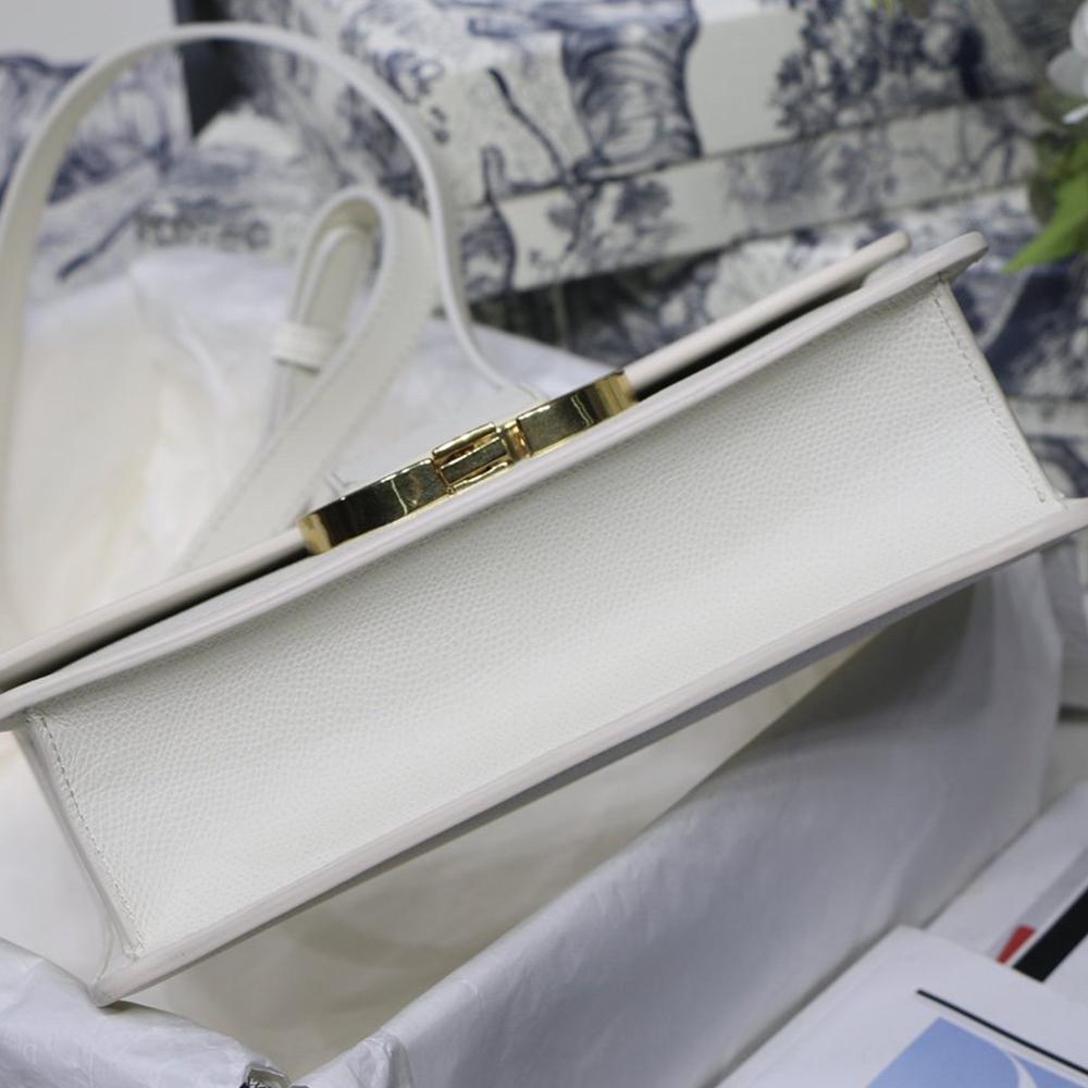 Dior 30 Montaigne Bag Latte Box Calfskin — view 5